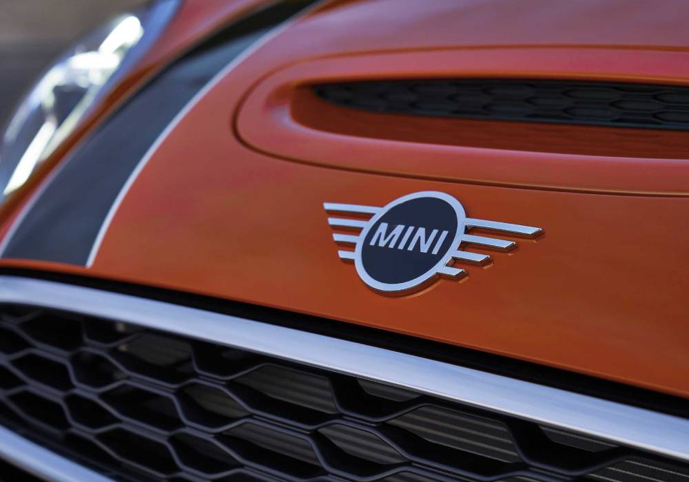 شركة أبوظبي موتورز تطلق عروضاً حصرية على طرازات BMW وMINI صورة 2