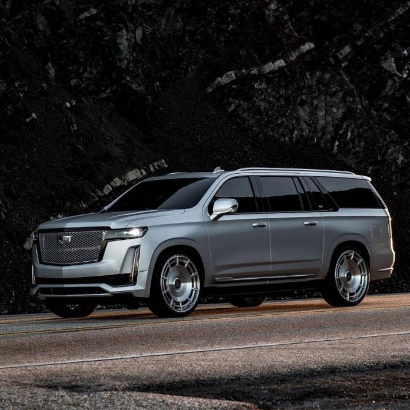 كيم كارداشيان كاديلاك اسكاليد الجديدة صورة 3