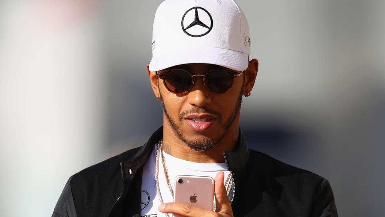 لطالما تميز هاميلتون بمظاهر الثراء