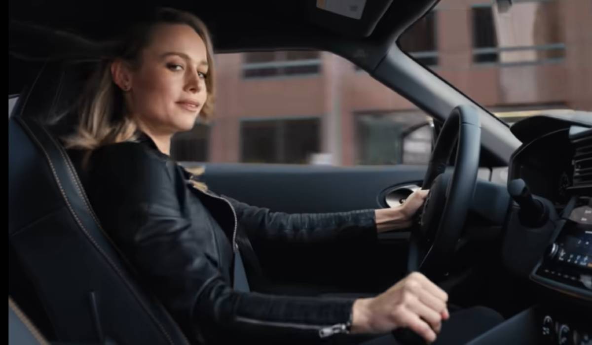 ما القصة بين كابتن مارفل ونيسان صورة 3