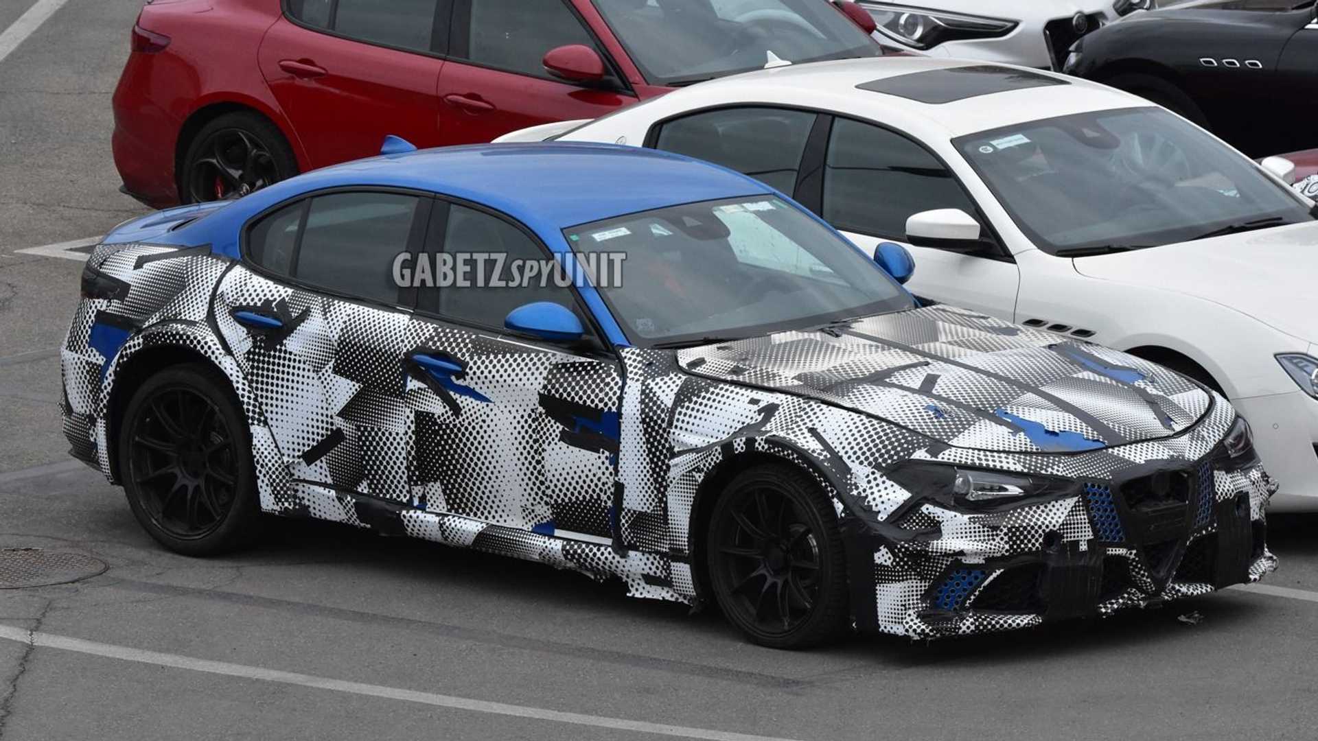 مازيراتي جران توريزمو