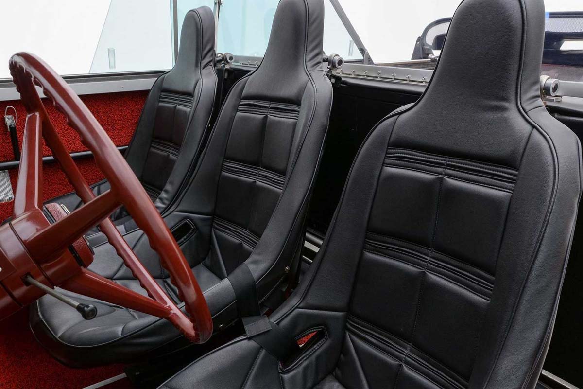 مقصورة سفاري كار