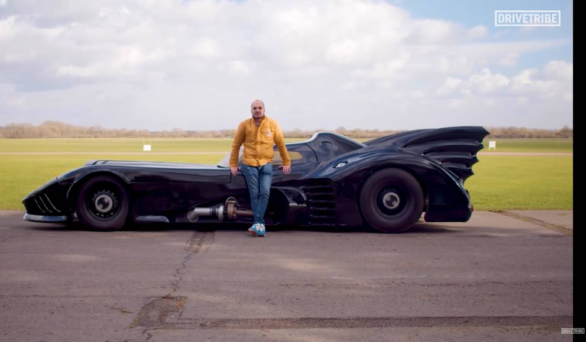 نسخة جديدة لسيارة باتموبيل من وحي موستانج بتصميم غضب صورة 3