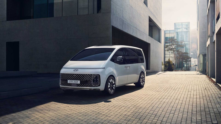 هيونداي ستاريا