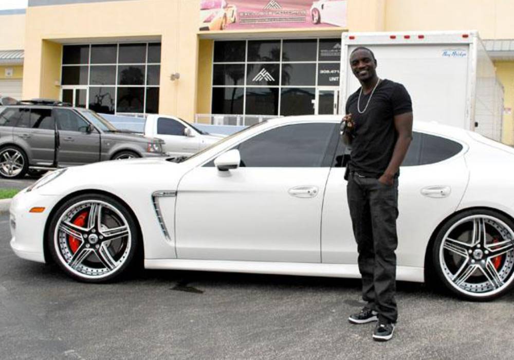 بورشه باناميرا إيكون