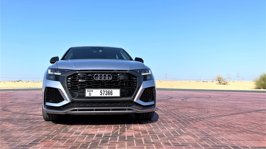 تجربة اودي آر أس كيو 8