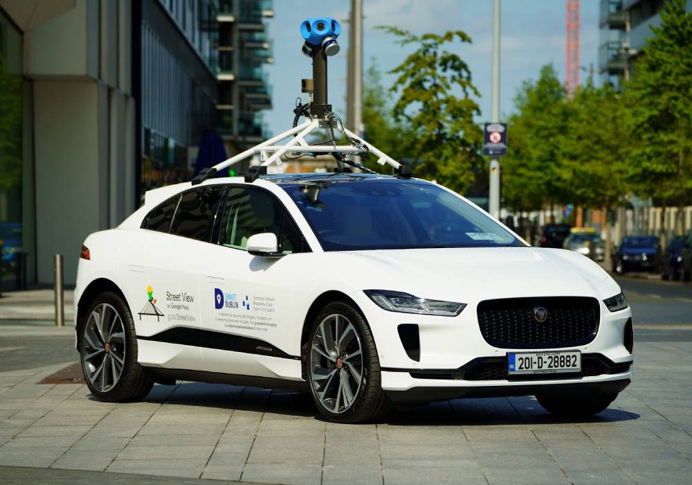 جاكوار لاند روڤر وغوغل يقيسان جودة هواء دبلن باستخدام سيارة I-PACE الكهربائية  صورة 2