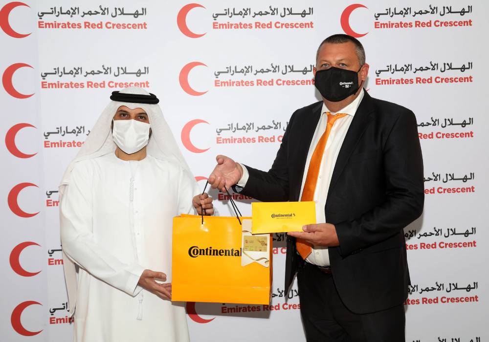 صورة 2_من اليمين الى اليسار_كاريل كوتشيرا و راشد اليماحي