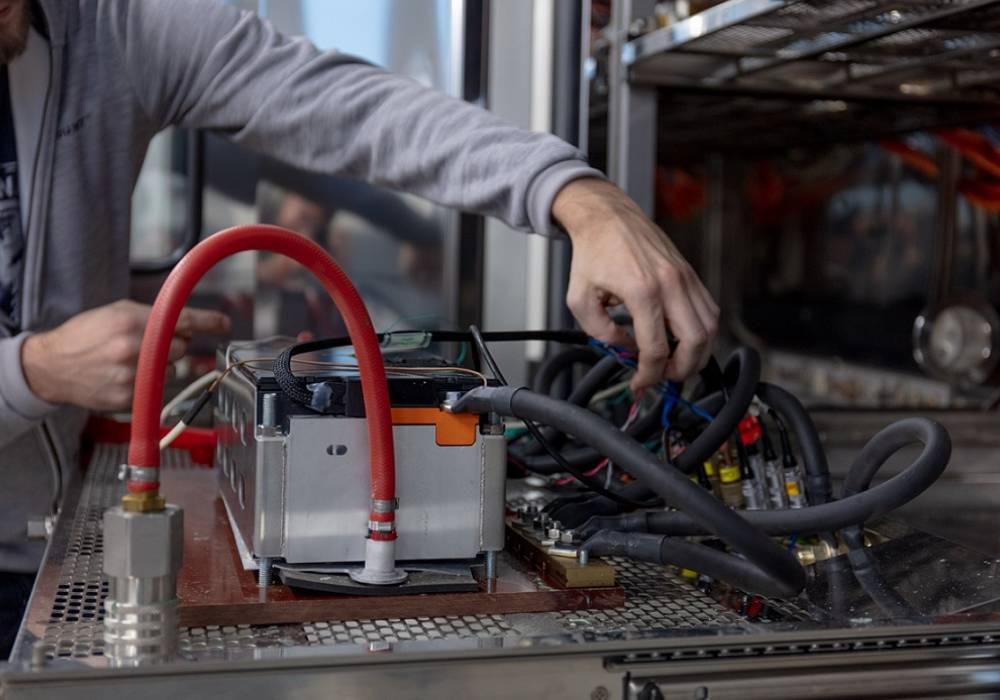 فولفو للسيارات تعتزم خفض انبعاثات ثاني أكسيد الكربون وتحقيق وفورات مالية كبيرة صورة 3