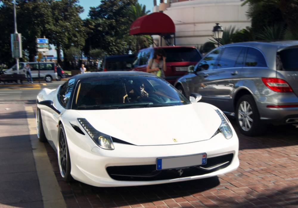 فيراري 458 إيطاليا إيكون