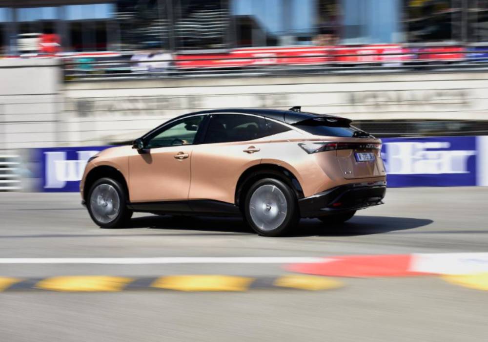 نيسان أريا الكهربائية كليا في ظهورها الأول على حلبة موناكو الشهيرة صورة 3