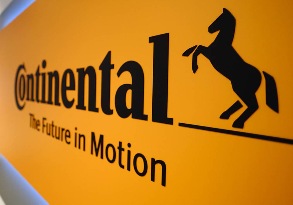 الصورة 2 - نيكو روزبيرغ وكونتيننتال