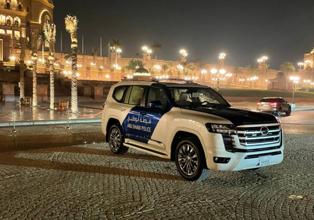 الفطيم تويوتا تحتفي بأول خمسين عميل لسيارة لاند كروزر الجديدة كلياً  صورة 2