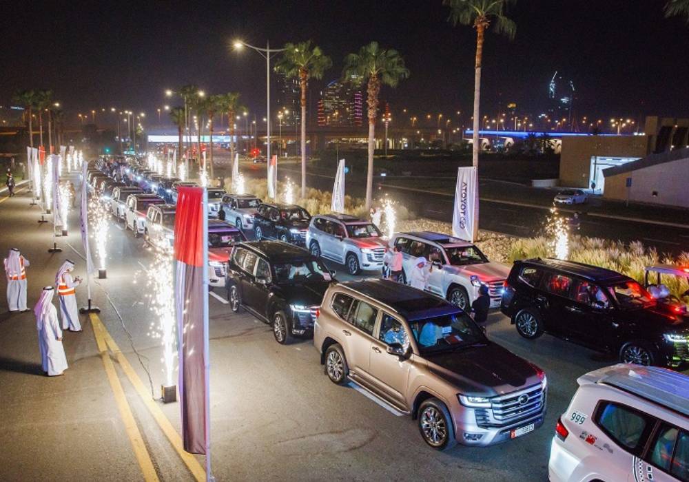 الفطيم تويوتا تحتفي بأول خمسين عميل لسيارة لاند كروزر الجديدة كلياً  صورة 4