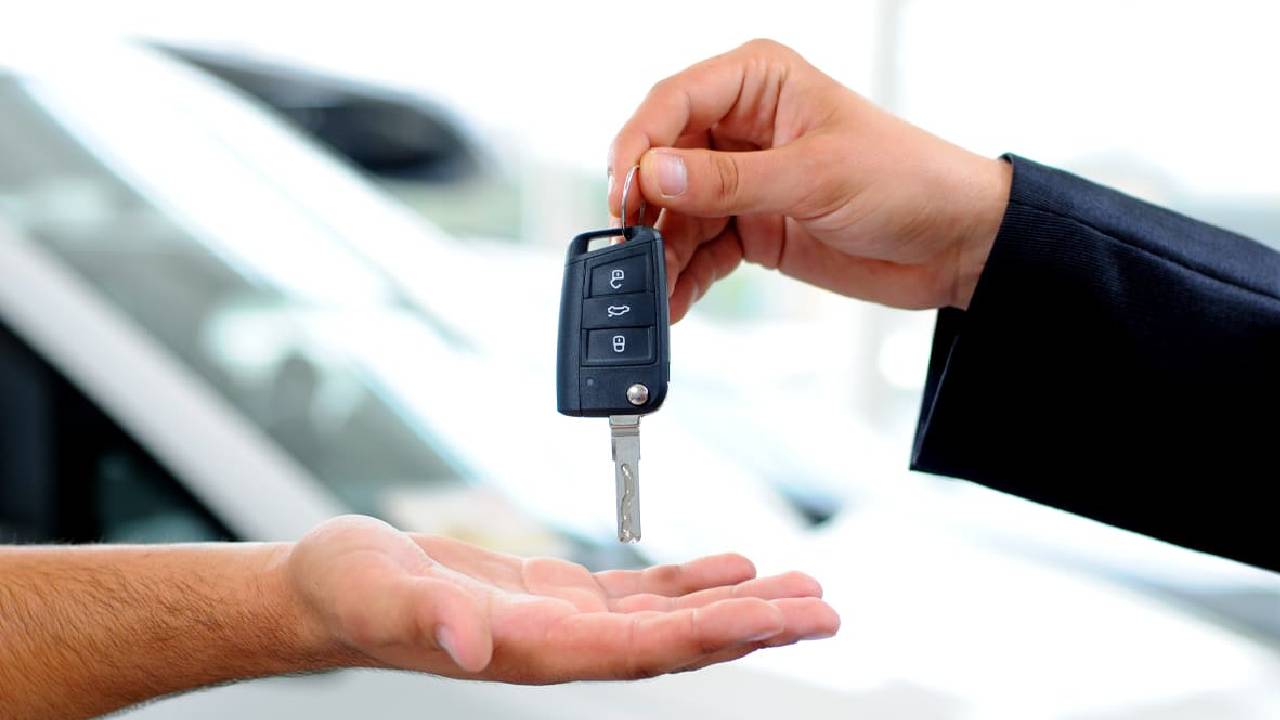 طريقة نقل ملكية سيارة في السعودية