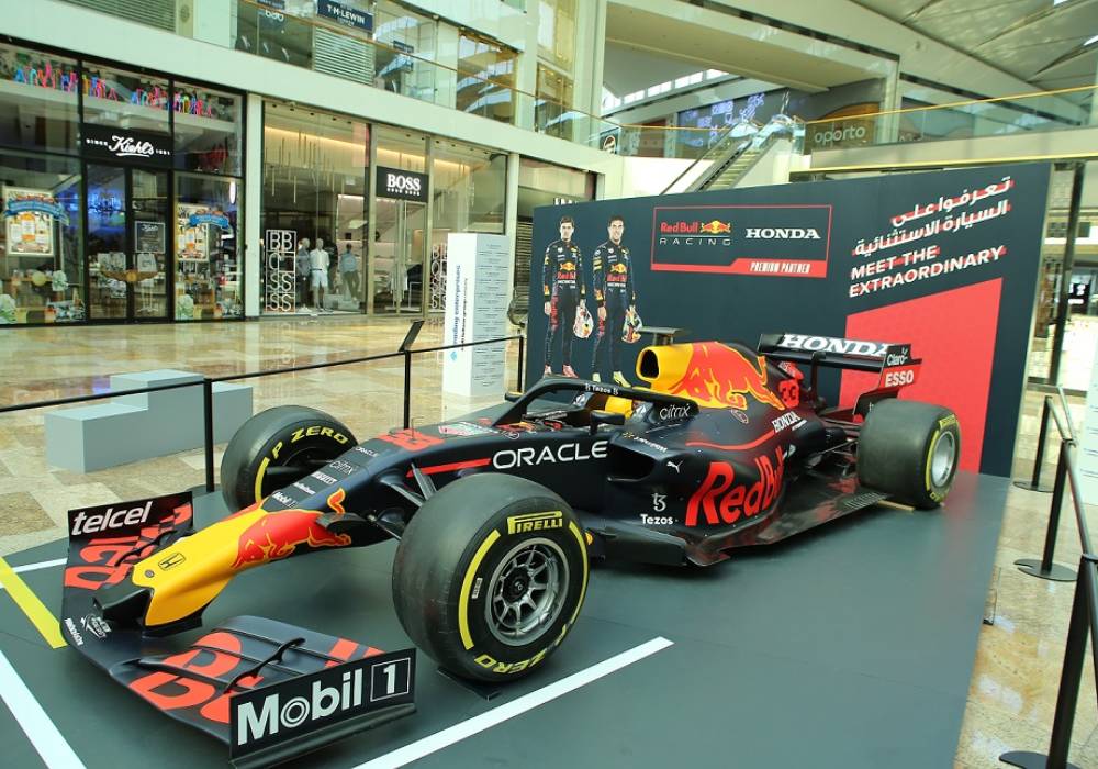 هوندا ريد بُل ريسينج المشاركة في سباقات الفورمولا 1 تطلّ على عشاقها صورة 2