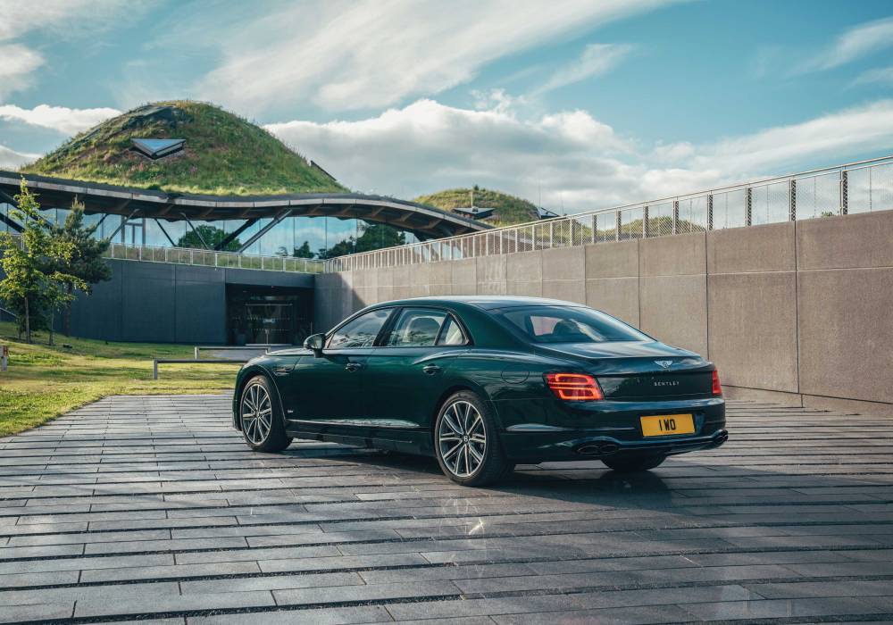 الصورة 3 - Bentley Flying Spur Hybrid