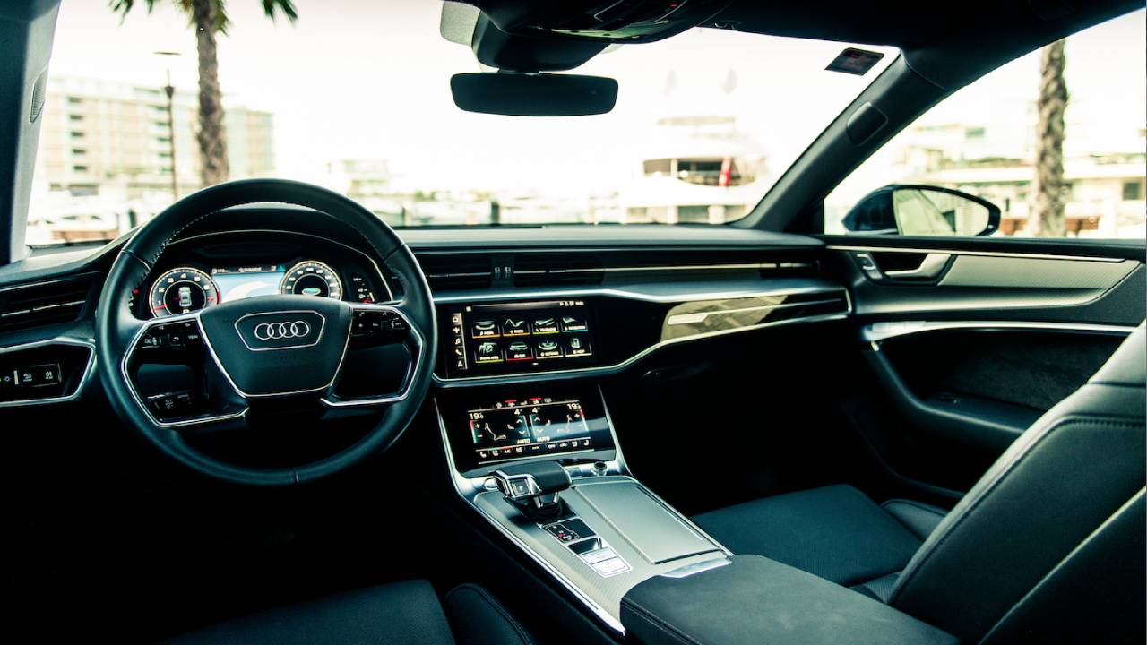 داخلية اودي A7 Signature