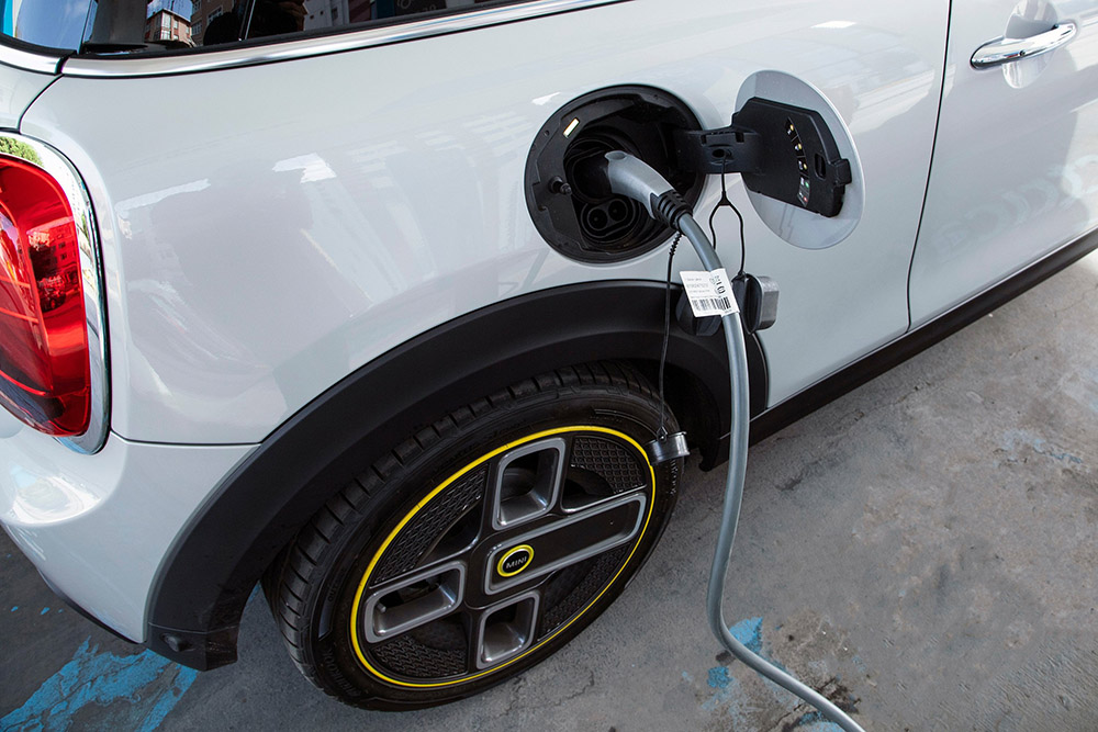 سوالف السيارات