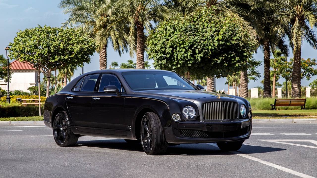 سيارة بنتلي Muslanne Sinjari