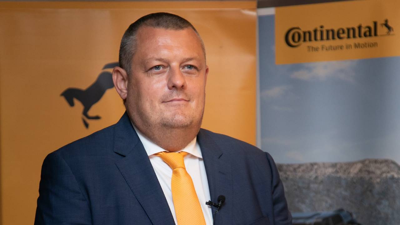 كارل كوسيرا