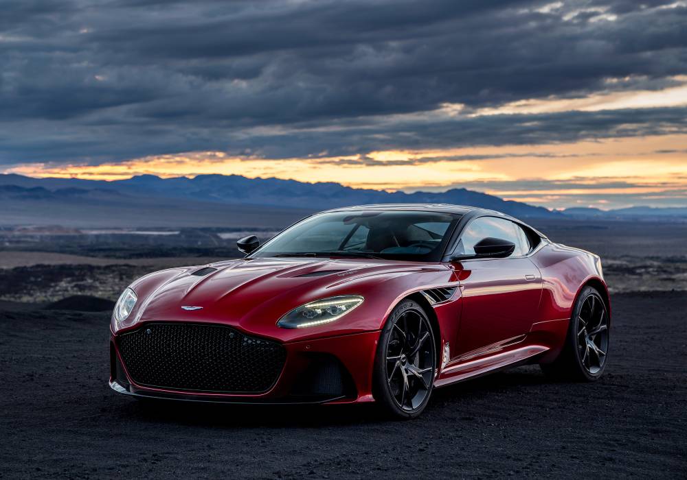 أستون مارتن دي بي اس