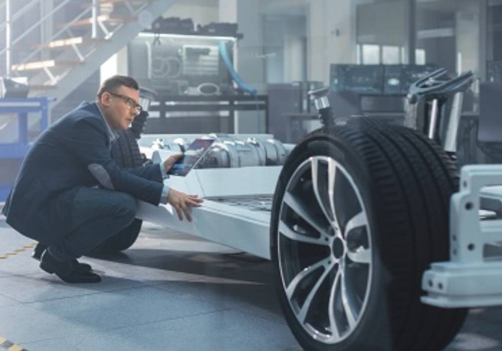 جامعة عالمية جديدة لتنمية الآفاق في مجال التنقل ورياضة السيارات صورة 3