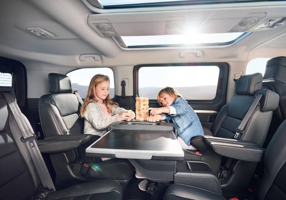 صورة 2- مقاعد أوبل زافيرا لايف -