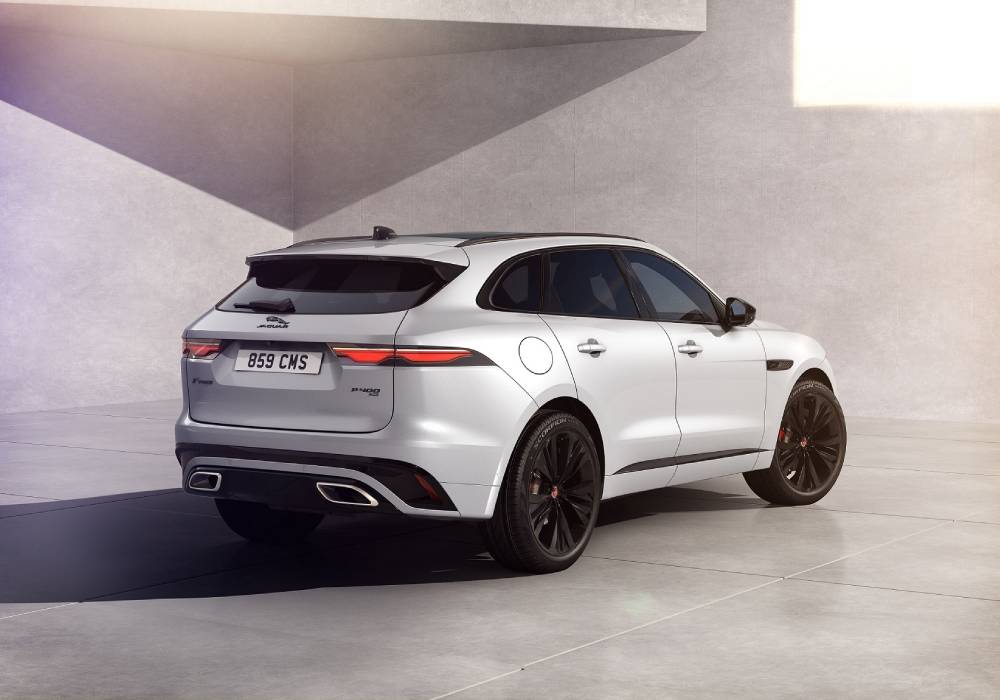 طرح طراز جديد من سيارة جاكوار اف بايس وتحسين ميزاتها التكنولوجية صورة 2