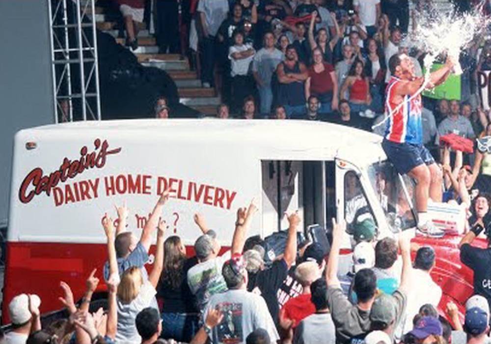 كيرت أنجل و شاحنة الحليب