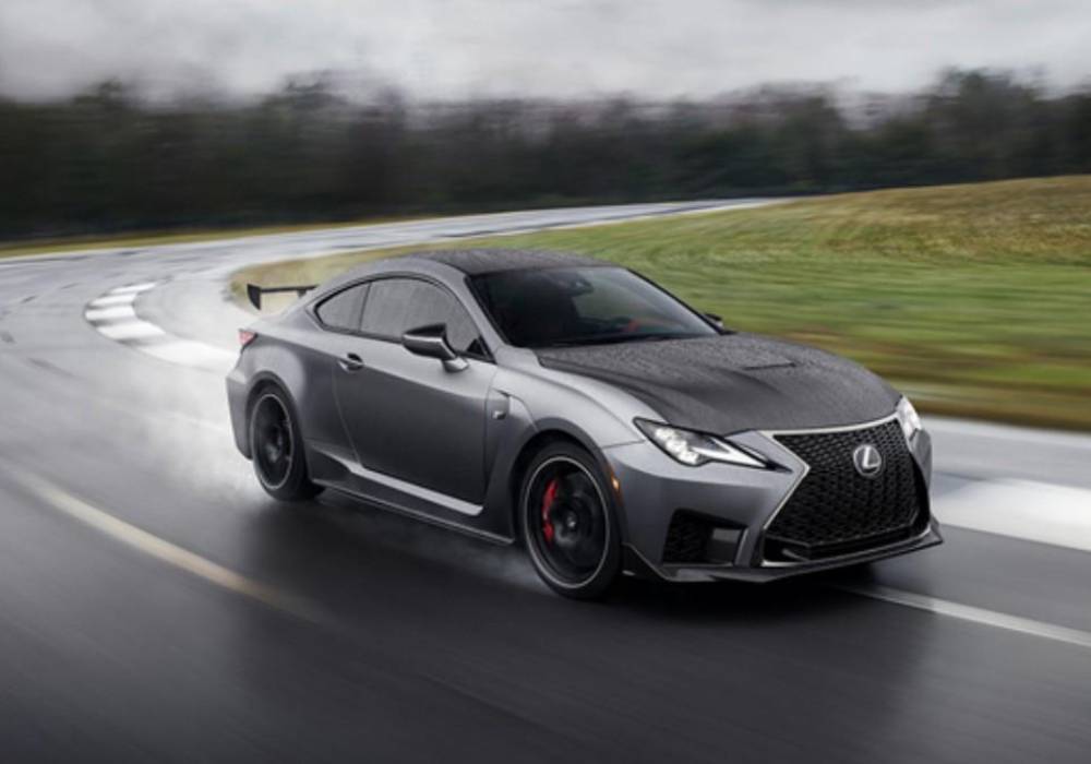 ليكزس ار سي – اف