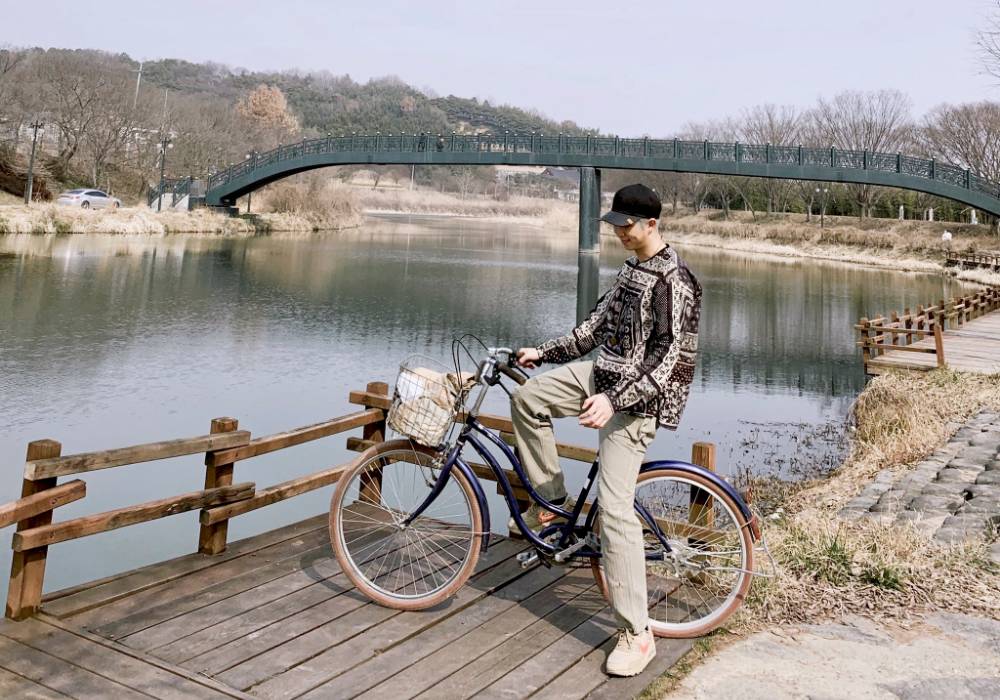 هذه هي اروع مجموعة من السيارات التي تملكها اعضاء فرقة الغناء بي تي اس صورة 7