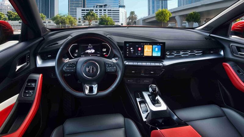 أم جي جي تي 2022