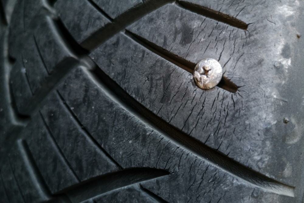 إطارات السيارة