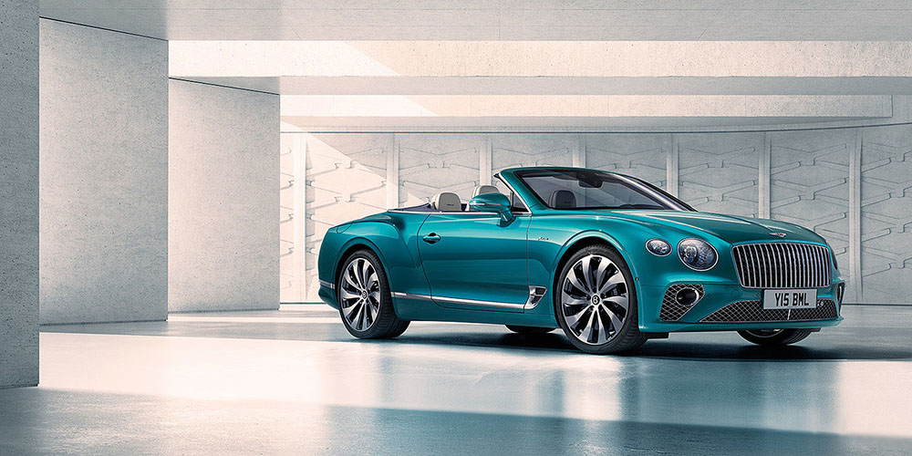 كونتيننتال جي تي سي ازور