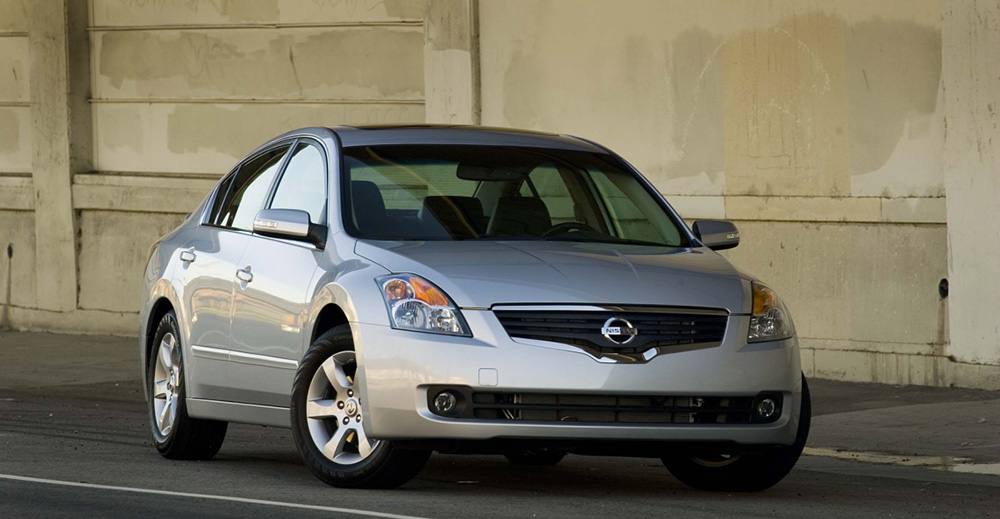 نيسان ألتيما