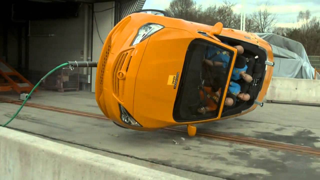 حوادث السيارات المكشوفة