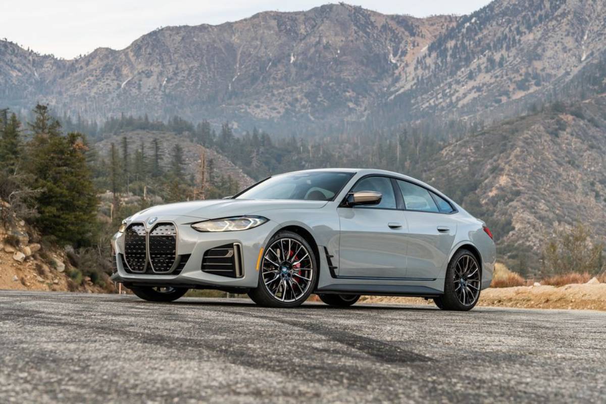 بي ام دبليو وبيريللي