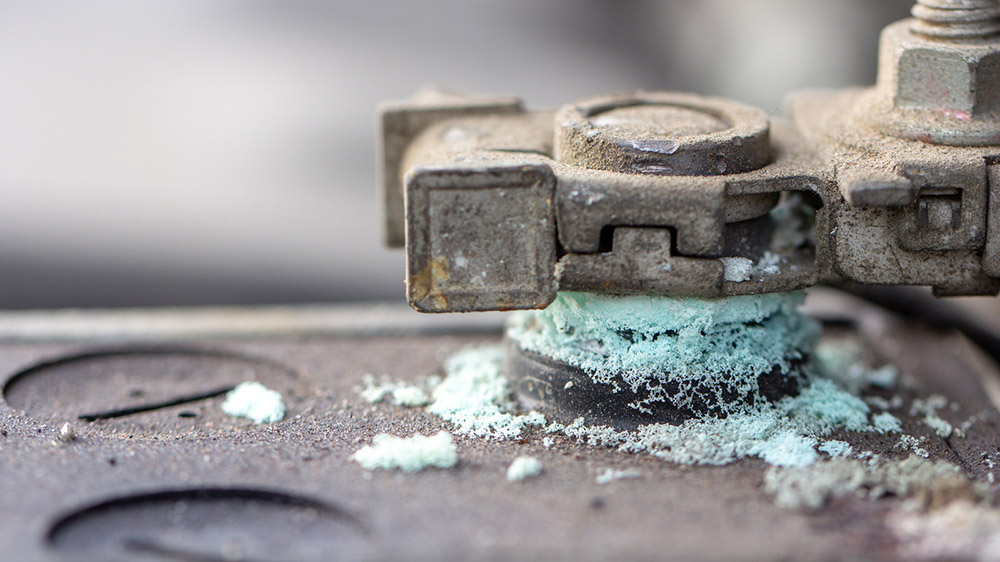 بطارية السيارة