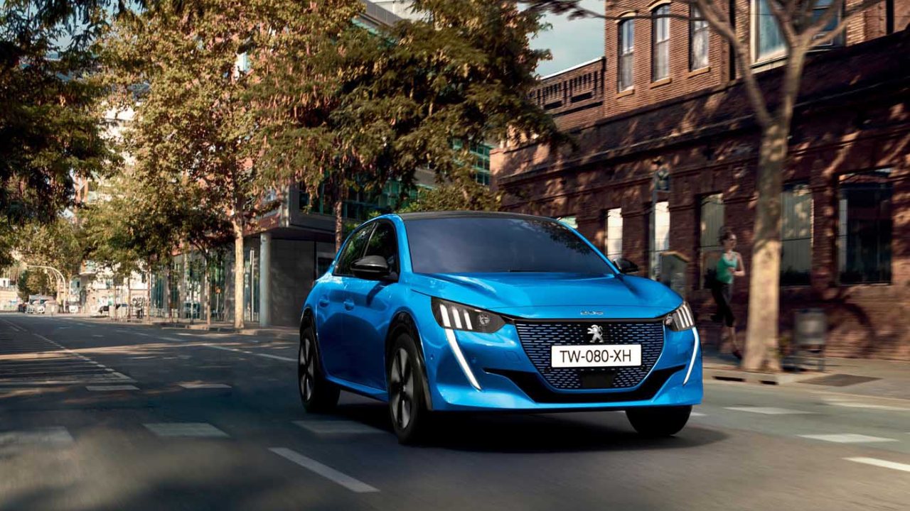 بيجو اي 208 ألور 2023