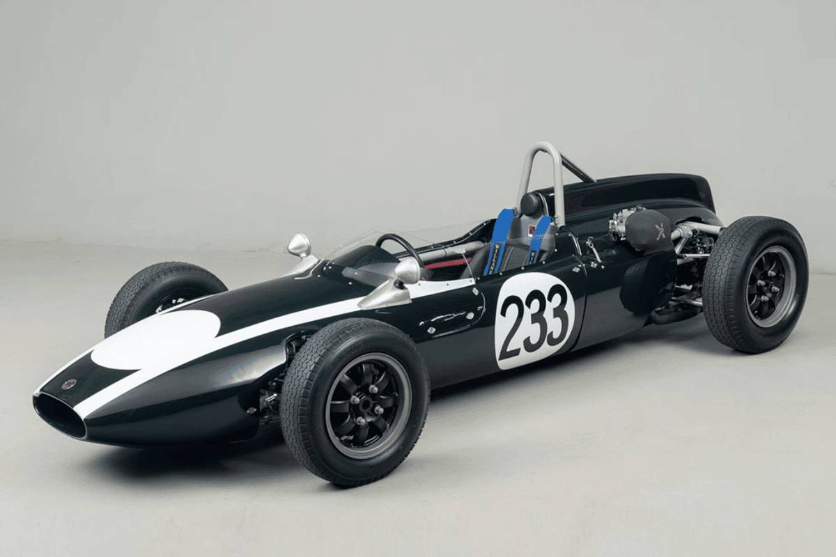 سيارة ستيف ماكوين الاسطورية