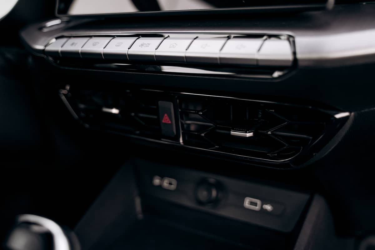 تجربة أم جي جي تي