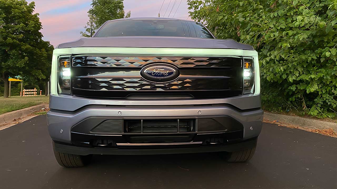 تجربة فورد اف 150 لايتنينج