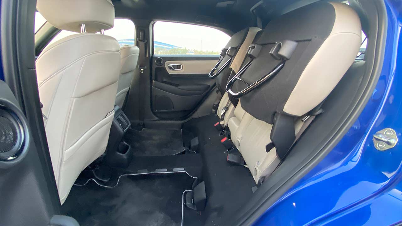 تجربة هوندا أتش آر في