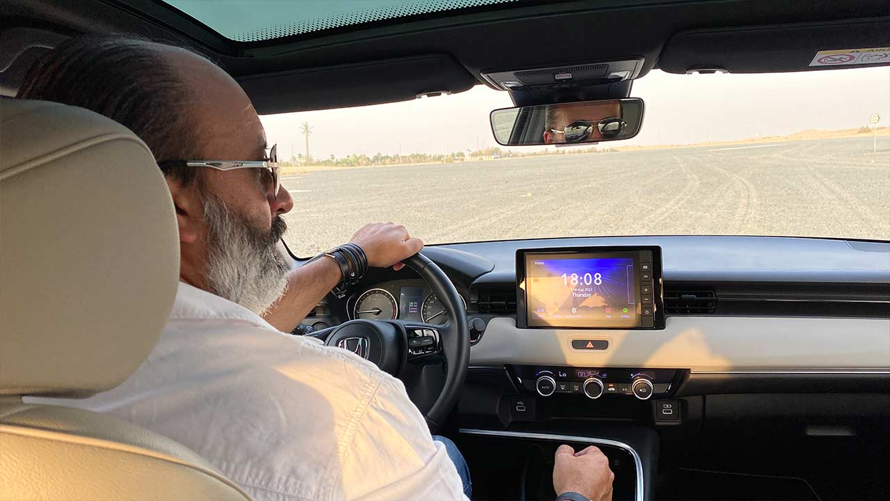 تجربة هوندا أتش آر في