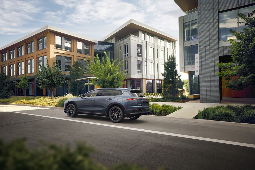 تويوتا كراون سيغنيا 2024