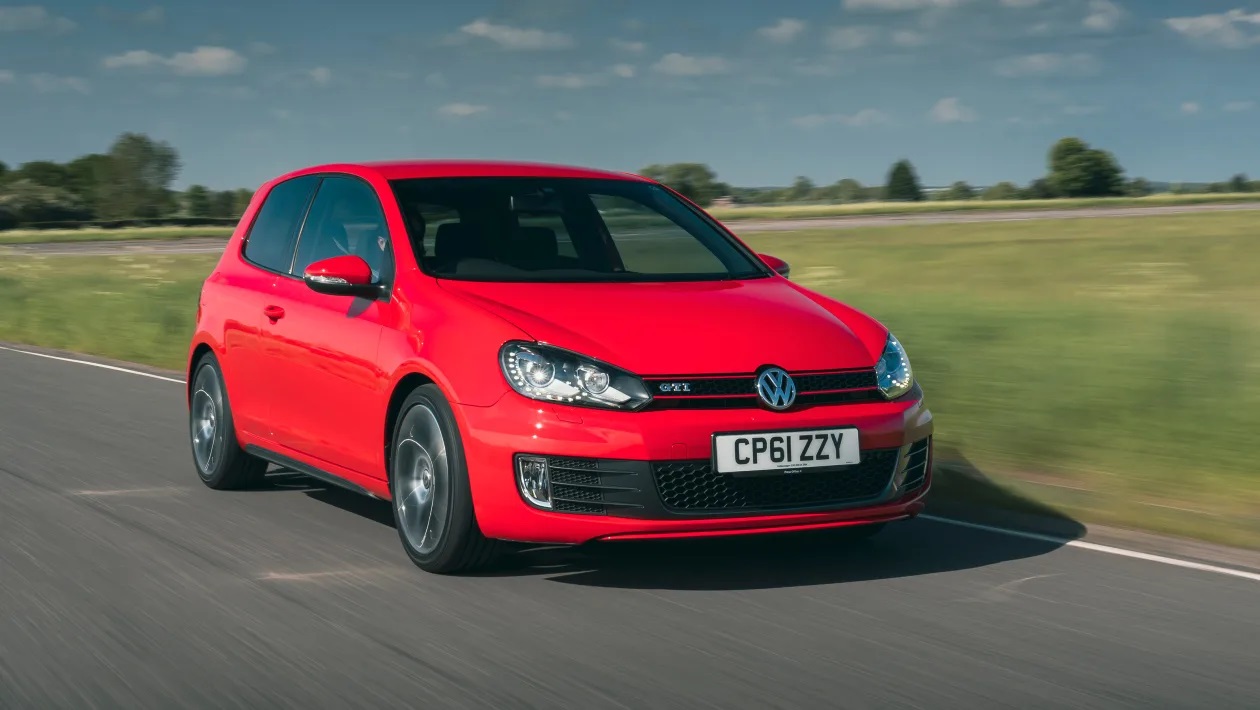 أجيال جولف جي تي آي