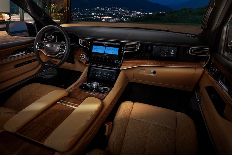 جيب جراند واجونير 2023