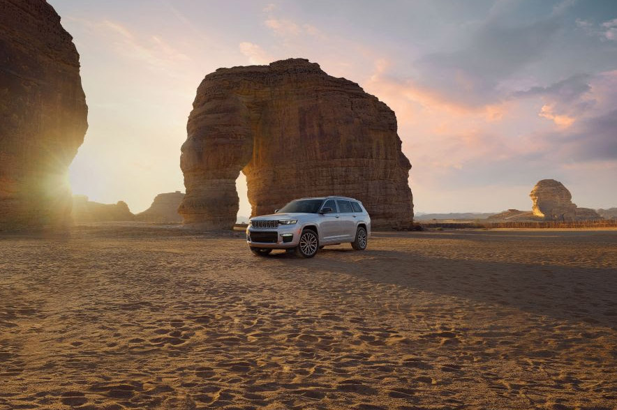 جيب جراند شيروكي 2023