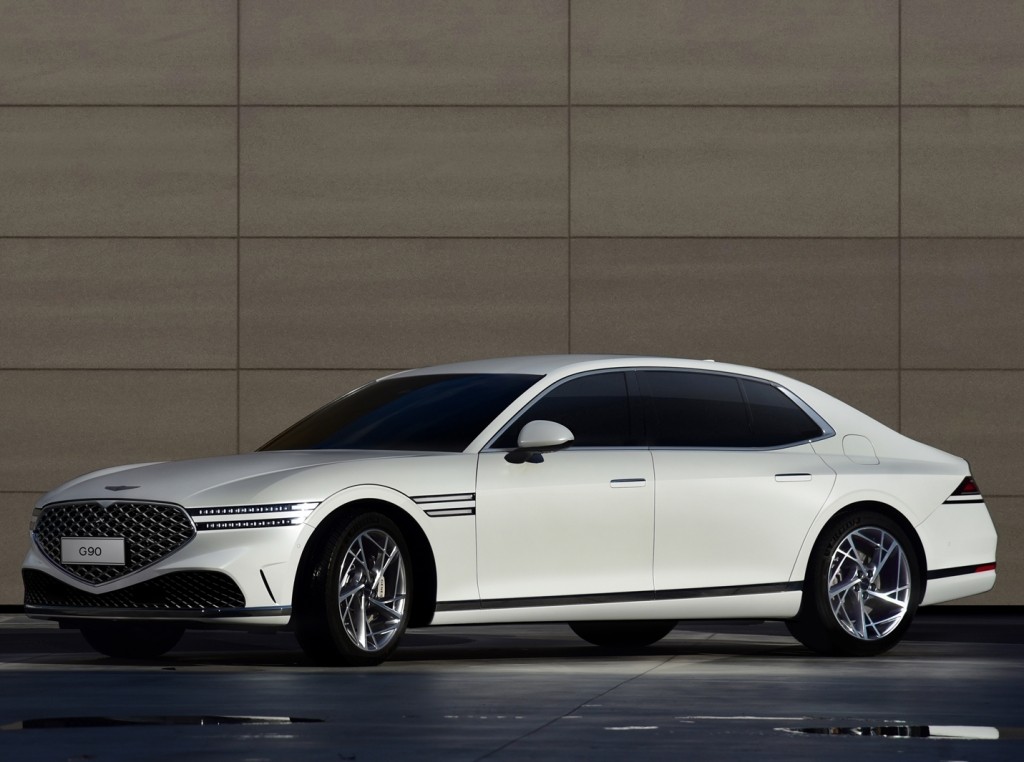 جينيسيس  G90 